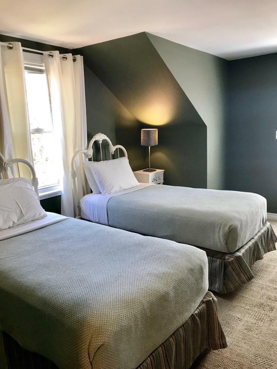 Fairholm Boutique Inns Charlottetown Bagian luar foto